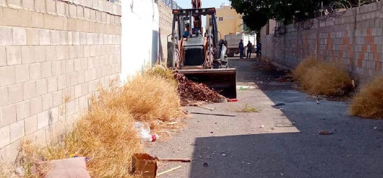 Retira Servicios Públicos 200 toneladas de basura en limpieza de canales