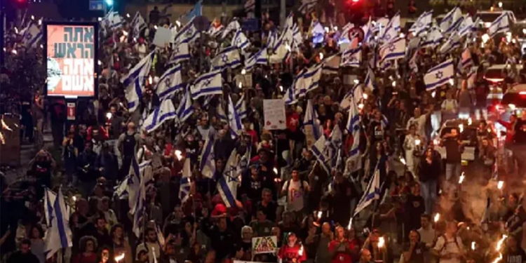 Multitudinaria manifestación en Jerusalén para exigir la renuncia de Netanyahu