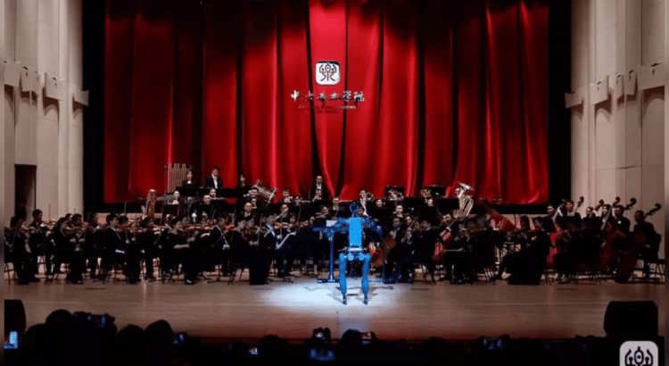 Un robot actúa como director de orquesta y revoluciona la música clásica en Pekín