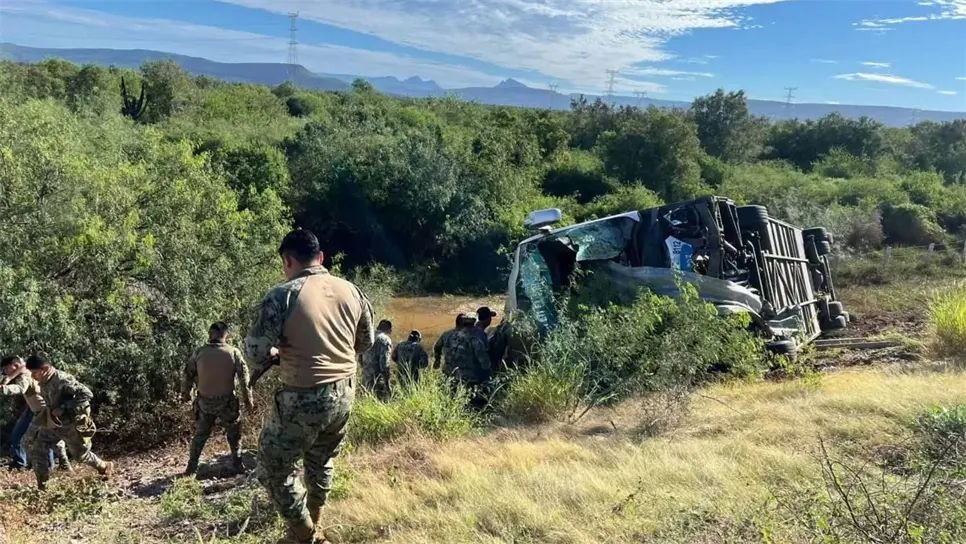 Camionazo deja tres muertos y ocho lesionados en la Obregón-Empalme